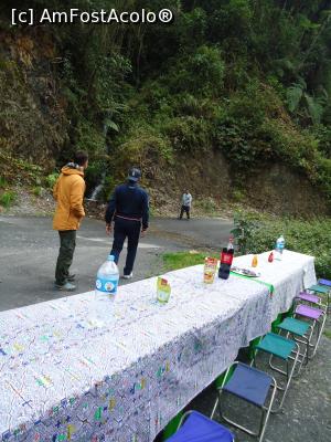 [P08] chiar pe margine soselei, langa cascada minunata, oamnii junglei au intins masa pentru noi » foto by buterfly*
 - 
<span class="allrVoted glyphicon glyphicon-heart hidden" id="av828779"></span>
<a class="m-l-10 hidden" id="sv828779" onclick="voting_Foto_DelVot(,828779,21292)" role="button">șterge vot <span class="glyphicon glyphicon-remove"></span></a>
<a id="v9828779" class=" c-red"  onclick="voting_Foto_SetVot(828779)" role="button"><span class="glyphicon glyphicon-heart-empty"></span> <b>LIKE</b> = Votează poza</a> <img class="hidden"  id="f828779W9" src="/imagini/loader.gif" border="0" /><span class="AjErrMes hidden" id="e828779ErM"></span>