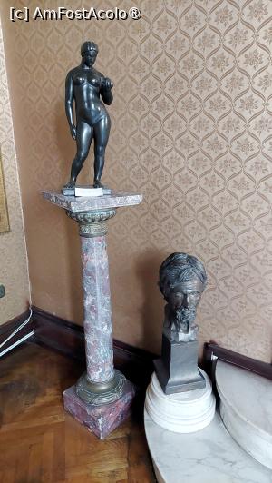 [P25] Sculpturi de Frederic Storck » foto by Carmen Ion
 - 
<span class="allrVoted glyphicon glyphicon-heart hidden" id="av1441690"></span>
<a class="m-l-10 hidden" id="sv1441690" onclick="voting_Foto_DelVot(,1441690,21294)" role="button">șterge vot <span class="glyphicon glyphicon-remove"></span></a>
<a id="v91441690" class=" c-red"  onclick="voting_Foto_SetVot(1441690)" role="button"><span class="glyphicon glyphicon-heart-empty"></span> <b>LIKE</b> = Votează poza</a> <img class="hidden"  id="f1441690W9" src="/imagini/loader.gif" border="0" /><span class="AjErrMes hidden" id="e1441690ErM"></span>