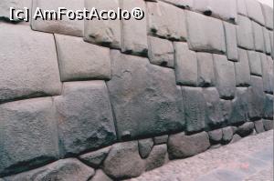 [P04] In mijloc, bloc de piatra cu 12 laturi » foto by alex01
 - 
<span class="allrVoted glyphicon glyphicon-heart hidden" id="av720615"></span>
<a class="m-l-10 hidden" id="sv720615" onclick="voting_Foto_DelVot(,720615,21384)" role="button">șterge vot <span class="glyphicon glyphicon-remove"></span></a>
<a id="v9720615" class=" c-red"  onclick="voting_Foto_SetVot(720615)" role="button"><span class="glyphicon glyphicon-heart-empty"></span> <b>LIKE</b> = Votează poza</a> <img class="hidden"  id="f720615W9" src="/imagini/loader.gif" border="0" /><span class="AjErrMes hidden" id="e720615ErM"></span>