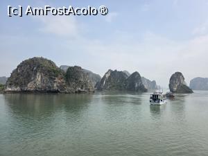 [P34] Ha Long Bay » foto by crismis
 - 
<span class="allrVoted glyphicon glyphicon-heart hidden" id="av1548400"></span>
<a class="m-l-10 hidden" id="sv1548400" onclick="voting_Foto_DelVot(,1548400,21495)" role="button">șterge vot <span class="glyphicon glyphicon-remove"></span></a>
<a id="v91548400" class=" c-red"  onclick="voting_Foto_SetVot(1548400)" role="button"><span class="glyphicon glyphicon-heart-empty"></span> <b>LIKE</b> = Votează poza</a> <img class="hidden"  id="f1548400W9" src="/imagini/loader.gif" border="0" /><span class="AjErrMes hidden" id="e1548400ErM"></span>