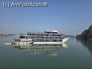[P59] Cu caiacul în Ha Long Bay » foto by crismis
 - 
<span class="allrVoted glyphicon glyphicon-heart hidden" id="av1548425"></span>
<a class="m-l-10 hidden" id="sv1548425" onclick="voting_Foto_DelVot(,1548425,21495)" role="button">șterge vot <span class="glyphicon glyphicon-remove"></span></a>
<a id="v91548425" class=" c-red"  onclick="voting_Foto_SetVot(1548425)" role="button"><span class="glyphicon glyphicon-heart-empty"></span> <b>LIKE</b> = Votează poza</a> <img class="hidden"  id="f1548425W9" src="/imagini/loader.gif" border="0" /><span class="AjErrMes hidden" id="e1548425ErM"></span>