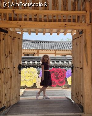 [P38] Byeolju, bucataria detasata, am descoperit-o in afara zidurilor palatului, langa Yuyeotaek, infiintata in 1793 pentru a gazdui pregatirile pentru banchetul de 60 de ani al mamei regelui Jeongjo si pentru ofrandele aduse la mormantul tatalui sau, printul mostenitor Sado. » foto by geani anto
 - 
<span class="allrVoted glyphicon glyphicon-heart hidden" id="av1518137"></span>
<a class="m-l-10 hidden" id="sv1518137" onclick="voting_Foto_DelVot(,1518137,21685)" role="button">șterge vot <span class="glyphicon glyphicon-remove"></span></a>
<a id="v91518137" class=" c-red"  onclick="voting_Foto_SetVot(1518137)" role="button"><span class="glyphicon glyphicon-heart-empty"></span> <b>LIKE</b> = Votează poza</a> <img class="hidden"  id="f1518137W9" src="/imagini/loader.gif" border="0" /><span class="AjErrMes hidden" id="e1518137ErM"></span>