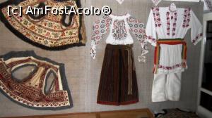 [P33] Alte costume populare din zona Neamțului » foto by Lucien
 - 
<span class="allrVoted glyphicon glyphicon-heart hidden" id="av783655"></span>
<a class="m-l-10 hidden" id="sv783655" onclick="voting_Foto_DelVot(,783655,21724)" role="button">șterge vot <span class="glyphicon glyphicon-remove"></span></a>
<a id="v9783655" class=" c-red"  onclick="voting_Foto_SetVot(783655)" role="button"><span class="glyphicon glyphicon-heart-empty"></span> <b>LIKE</b> = Votează poza</a> <img class="hidden"  id="f783655W9" src="/imagini/loader.gif" border="0" /><span class="AjErrMes hidden" id="e783655ErM"></span>