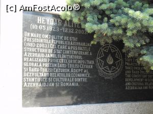 [P16] București - Parcul Tei. Inscripție pe Monumentul Heydar Aliyev. » foto by iulianic
 - 
<span class="allrVoted glyphicon glyphicon-heart hidden" id="av1366179"></span>
<a class="m-l-10 hidden" id="sv1366179" onclick="voting_Foto_DelVot(,1366179,21819)" role="button">șterge vot <span class="glyphicon glyphicon-remove"></span></a>
<a id="v91366179" class=" c-red"  onclick="voting_Foto_SetVot(1366179)" role="button"><span class="glyphicon glyphicon-heart-empty"></span> <b>LIKE</b> = Votează poza</a> <img class="hidden"  id="f1366179W9" src="/imagini/loader.gif" border="0" /><span class="AjErrMes hidden" id="e1366179ErM"></span>
