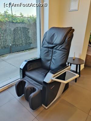 [P13] Ibis Styles Bucharest Airport; fotoliu de masaj » foto by crismis
 - 
<span class="allrVoted glyphicon glyphicon-heart hidden" id="av1493555"></span>
<a class="m-l-10 hidden" id="sv1493555" onclick="voting_Foto_DelVot(,1493555,21873)" role="button">șterge vot <span class="glyphicon glyphicon-remove"></span></a>
<a id="v91493555" class=" c-red"  onclick="voting_Foto_SetVot(1493555)" role="button"><span class="glyphicon glyphicon-heart-empty"></span> <b>LIKE</b> = Votează poza</a> <img class="hidden"  id="f1493555W9" src="/imagini/loader.gif" border="0" /><span class="AjErrMes hidden" id="e1493555ErM"></span>