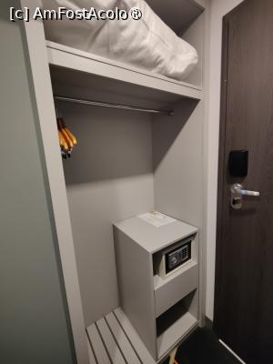 [P24] Ibis Styles Bucharest Airport; camera 116 » foto by crismis
 - 
<span class="allrVoted glyphicon glyphicon-heart hidden" id="av1493566"></span>
<a class="m-l-10 hidden" id="sv1493566" onclick="voting_Foto_DelVot(,1493566,21873)" role="button">șterge vot <span class="glyphicon glyphicon-remove"></span></a>
<a id="v91493566" class=" c-red"  onclick="voting_Foto_SetVot(1493566)" role="button"><span class="glyphicon glyphicon-heart-empty"></span> <b>LIKE</b> = Votează poza</a> <img class="hidden"  id="f1493566W9" src="/imagini/loader.gif" border="0" /><span class="AjErrMes hidden" id="e1493566ErM"></span>