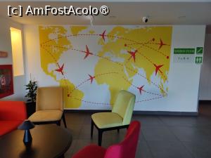[P07] Ibis Styles Bucharest Airport; alt loc de socializare în apropierea liftului » foto by crismis
 - 
<span class="allrVoted glyphicon glyphicon-heart hidden" id="av1493549"></span>
<a class="m-l-10 hidden" id="sv1493549" onclick="voting_Foto_DelVot(,1493549,21873)" role="button">șterge vot <span class="glyphicon glyphicon-remove"></span></a>
<a id="v91493549" class=" c-red"  onclick="voting_Foto_SetVot(1493549)" role="button"><span class="glyphicon glyphicon-heart-empty"></span> <b>LIKE</b> = Votează poza</a> <img class="hidden"  id="f1493549W9" src="/imagini/loader.gif" border="0" /><span class="AjErrMes hidden" id="e1493549ErM"></span>
