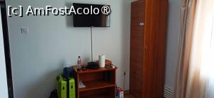 [P03] Tv, dulăpior, șifonier » foto by ascent
 - 
<span class="allrVoted glyphicon glyphicon-heart hidden" id="av1485098"></span>
<a class="m-l-10 hidden" id="sv1485098" onclick="voting_Foto_DelVot(,1485098,22035)" role="button">șterge vot <span class="glyphicon glyphicon-remove"></span></a>
<a id="v91485098" class=" c-red"  onclick="voting_Foto_SetVot(1485098)" role="button"><span class="glyphicon glyphicon-heart-empty"></span> <b>LIKE</b> = Votează poza</a> <img class="hidden"  id="f1485098W9" src="/imagini/loader.gif" border="0" /><span class="AjErrMes hidden" id="e1485098ErM"></span>