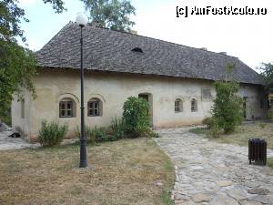 [P23] Targoviste, Curtea Domneasca - Casa doamnei Balasa, in prezent sediul arheologilor.  » foto by iulianic
 - 
<span class="allrVoted glyphicon glyphicon-heart hidden" id="av363286"></span>
<a class="m-l-10 hidden" id="sv363286" onclick="voting_Foto_DelVot(,363286,22157)" role="button">șterge vot <span class="glyphicon glyphicon-remove"></span></a>
<a id="v9363286" class=" c-red"  onclick="voting_Foto_SetVot(363286)" role="button"><span class="glyphicon glyphicon-heart-empty"></span> <b>LIKE</b> = Votează poza</a> <img class="hidden"  id="f363286W9" src="/imagini/loader.gif" border="0" /><span class="AjErrMes hidden" id="e363286ErM"></span>