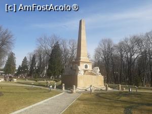 [P55] Obeliscul cu lei (Monumentul Regulamentului Organic) » foto by adso
 - 
<span class="allrVoted glyphicon glyphicon-heart hidden" id="av1520934"></span>
<a class="m-l-10 hidden" id="sv1520934" onclick="voting_Foto_DelVot(,1520934,22163)" role="button">șterge vot <span class="glyphicon glyphicon-remove"></span></a>
<a id="v91520934" class=" c-red"  onclick="voting_Foto_SetVot(1520934)" role="button"><span class="glyphicon glyphicon-heart-empty"></span> <b>LIKE</b> = Votează poza</a> <img class="hidden"  id="f1520934W9" src="/imagini/loader.gif" border="0" /><span class="AjErrMes hidden" id="e1520934ErM"></span>