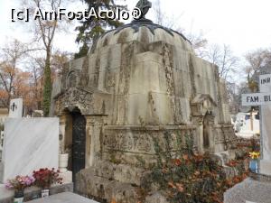 [P16] Cimitirul Bellu - Cavoul familiei Stătescu. » foto by iulianic
 - 
<span class="allrVoted glyphicon glyphicon-heart hidden" id="av1217864"></span>
<a class="m-l-10 hidden" id="sv1217864" onclick="voting_Foto_DelVot(,1217864,22321)" role="button">șterge vot <span class="glyphicon glyphicon-remove"></span></a>
<a id="v91217864" class=" c-red"  onclick="voting_Foto_SetVot(1217864)" role="button"><span class="glyphicon glyphicon-heart-empty"></span> <b>LIKE</b> = Votează poza</a> <img class="hidden"  id="f1217864W9" src="/imagini/loader.gif" border="0" /><span class="AjErrMes hidden" id="e1217864ErM"></span>