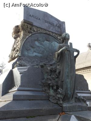 [P18] Panteonul României - Cimitirul Bellu. » foto by iulianic
 - 
<span class="allrVoted glyphicon glyphicon-heart hidden" id="av1218490"></span>
<a class="m-l-10 hidden" id="sv1218490" onclick="voting_Foto_DelVot(,1218490,22321)" role="button">șterge vot <span class="glyphicon glyphicon-remove"></span></a>
<a id="v91218490" class=" c-red"  onclick="voting_Foto_SetVot(1218490)" role="button"><span class="glyphicon glyphicon-heart-empty"></span> <b>LIKE</b> = Votează poza</a> <img class="hidden"  id="f1218490W9" src="/imagini/loader.gif" border="0" /><span class="AjErrMes hidden" id="e1218490ErM"></span>