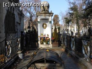 [P05] Panteonul României - Cimitirul Bellu. "Monumentul-poem" al Iuliei Hasdeu. » foto by iulianic
 - 
<span class="allrVoted glyphicon glyphicon-heart hidden" id="av1218477"></span>
<a class="m-l-10 hidden" id="sv1218477" onclick="voting_Foto_DelVot(,1218477,22321)" role="button">șterge vot <span class="glyphicon glyphicon-remove"></span></a>
<a id="v91218477" class=" c-red"  onclick="voting_Foto_SetVot(1218477)" role="button"><span class="glyphicon glyphicon-heart-empty"></span> <b>LIKE</b> = Votează poza</a> <img class="hidden"  id="f1218477W9" src="/imagini/loader.gif" border="0" /><span class="AjErrMes hidden" id="e1218477ErM"></span>