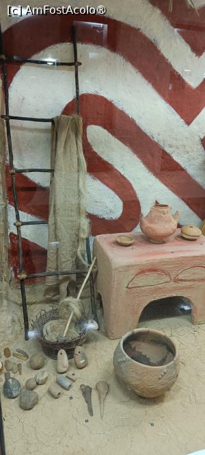 [P11] Locuință gumelnițeană - reconstituire (I). » foto by tata123 🔱
 - 
<span class="allrVoted glyphicon glyphicon-heart hidden" id="av1525607"></span>
<a class="m-l-10 hidden" id="sv1525607" onclick="voting_Foto_DelVot(,1525607,22428)" role="button">șterge vot <span class="glyphicon glyphicon-remove"></span></a>
<a id="v91525607" class=" c-red"  onclick="voting_Foto_SetVot(1525607)" role="button"><span class="glyphicon glyphicon-heart-empty"></span> <b>LIKE</b> = Votează poza</a> <img class="hidden"  id="f1525607W9" src="/imagini/loader.gif" border="0" /><span class="AjErrMes hidden" id="e1525607ErM"></span>