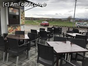P02 [APR-2018] Restaurantul King din Kladovo - terasa udată de ploaie