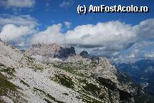 [P24] traseu pe tre cime di lavaredo » foto by mariana
 - 
<span class="allrVoted glyphicon glyphicon-heart hidden" id="av17016"></span>
<a class="m-l-10 hidden" id="sv17016" onclick="voting_Foto_DelVot(,17016,22492)" role="button">șterge vot <span class="glyphicon glyphicon-remove"></span></a>
<a id="v917016" class=" c-red"  onclick="voting_Foto_SetVot(17016)" role="button"><span class="glyphicon glyphicon-heart-empty"></span> <b>LIKE</b> = Votează poza</a> <img class="hidden"  id="f17016W9" src="/imagini/loader.gif" border="0" /><span class="AjErrMes hidden" id="e17016ErM"></span>