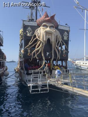 [P01] Black Pearl, andocata in port. » foto by raluca banu
 - 
<span class="allrVoted glyphicon glyphicon-heart hidden" id="av1502046"></span>
<a class="m-l-10 hidden" id="sv1502046" onclick="voting_Foto_DelVot(,1502046,22554)" role="button">șterge vot <span class="glyphicon glyphicon-remove"></span></a>
<a id="v91502046" class=" c-red"  onclick="voting_Foto_SetVot(1502046)" role="button"><span class="glyphicon glyphicon-heart-empty"></span> <b>LIKE</b> = Votează poza</a> <img class="hidden"  id="f1502046W9" src="/imagini/loader.gif" border="0" /><span class="AjErrMes hidden" id="e1502046ErM"></span>