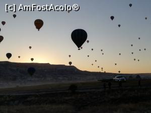 [P11] Cappadocia dimineaţa » foto by Marius 72
 - 
<span class="allrVoted glyphicon glyphicon-heart hidden" id="av1136076"></span>
<a class="m-l-10 hidden" id="sv1136076" onclick="voting_Foto_DelVot(,1136076,22561)" role="button">șterge vot <span class="glyphicon glyphicon-remove"></span></a>
<a id="v91136076" class=" c-red"  onclick="voting_Foto_SetVot(1136076)" role="button"><span class="glyphicon glyphicon-heart-empty"></span> <b>LIKE</b> = Votează poza</a> <img class="hidden"  id="f1136076W9" src="/imagini/loader.gif" border="0" /><span class="AjErrMes hidden" id="e1136076ErM"></span>