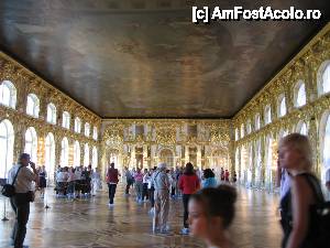 [P10] 'Țarskoe Selo si Peterhof' / Sala Mare de baluri si receptii » foto by Michi
 - 
<span class="allrVoted glyphicon glyphicon-heart hidden" id="av407947"></span>
<a class="m-l-10 hidden" id="sv407947" onclick="voting_Foto_DelVot(,407947,22636)" role="button">șterge vot <span class="glyphicon glyphicon-remove"></span></a>
<a id="v9407947" class=" c-red"  onclick="voting_Foto_SetVot(407947)" role="button"><span class="glyphicon glyphicon-heart-empty"></span> <b>LIKE</b> = Votează poza</a> <img class="hidden"  id="f407947W9" src="/imagini/loader.gif" border="0" /><span class="AjErrMes hidden" id="e407947ErM"></span>