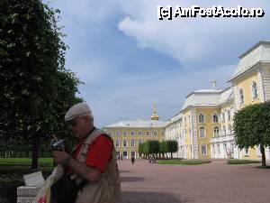 [P40] 'Țarskoe Selo si Peterhof' / Palatul Peterhof » foto by Michi
 - 
<span class="allrVoted glyphicon glyphicon-heart hidden" id="av407977"></span>
<a class="m-l-10 hidden" id="sv407977" onclick="voting_Foto_DelVot(,407977,22636)" role="button">șterge vot <span class="glyphicon glyphicon-remove"></span></a>
<a id="v9407977" class=" c-red"  onclick="voting_Foto_SetVot(407977)" role="button"><span class="glyphicon glyphicon-heart-empty"></span> <b>LIKE</b> = Votează poza</a> <img class="hidden"  id="f407977W9" src="/imagini/loader.gif" border="0" /><span class="AjErrMes hidden" id="e407977ErM"></span>