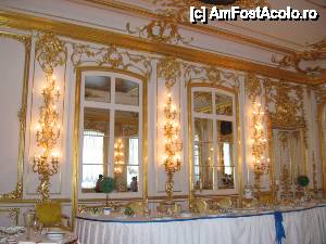 [P08] 'Țarskoe Selo si Peterhof' / Sala alba de mese » foto by Michi
 - 
<span class="allrVoted glyphicon glyphicon-heart hidden" id="av407945"></span>
<a class="m-l-10 hidden" id="sv407945" onclick="voting_Foto_DelVot(,407945,22636)" role="button">șterge vot <span class="glyphicon glyphicon-remove"></span></a>
<a id="v9407945" class=" c-red"  onclick="voting_Foto_SetVot(407945)" role="button"><span class="glyphicon glyphicon-heart-empty"></span> <b>LIKE</b> = Votează poza</a> <img class="hidden"  id="f407945W9" src="/imagini/loader.gif" border="0" /><span class="AjErrMes hidden" id="e407945ErM"></span>