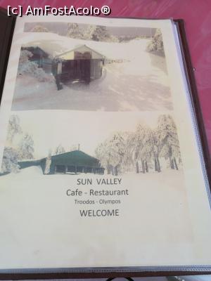 [P47] Restaurantul Sun Valley, Muntele Olimp - prima pagină a meniului, poze cu restaurantul aproape îngropat în zăpadă » foto by crismis
 - 
<span class="allrVoted glyphicon glyphicon-heart hidden" id="av1001705"></span>
<a class="m-l-10 hidden" id="sv1001705" onclick="voting_Foto_DelVot(,1001705,23096)" role="button">șterge vot <span class="glyphicon glyphicon-remove"></span></a>
<a id="v91001705" class=" c-red"  onclick="voting_Foto_SetVot(1001705)" role="button"><span class="glyphicon glyphicon-heart-empty"></span> <b>LIKE</b> = Votează poza</a> <img class="hidden"  id="f1001705W9" src="/imagini/loader.gif" border="0" /><span class="AjErrMes hidden" id="e1001705ErM"></span>