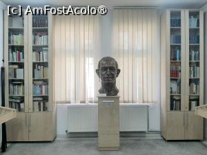 [P31] Centrul „Mihai Eminescu” » foto by adso
 - 
<span class="allrVoted glyphicon glyphicon-heart hidden" id="av1522543"></span>
<a class="m-l-10 hidden" id="sv1522543" onclick="voting_Foto_DelVot(,1522543,23117)" role="button">șterge vot <span class="glyphicon glyphicon-remove"></span></a>
<a id="v91522543" class=" c-red"  onclick="voting_Foto_SetVot(1522543)" role="button"><span class="glyphicon glyphicon-heart-empty"></span> <b>LIKE</b> = Votează poza</a> <img class="hidden"  id="f1522543W9" src="/imagini/loader.gif" border="0" /><span class="AjErrMes hidden" id="e1522543ErM"></span>