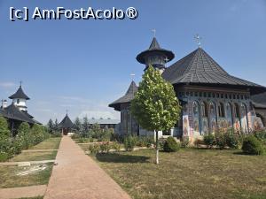 [P46] Mănăstirea Alexandru Vlahuță » foto by adso
 - 
<span class="allrVoted glyphicon glyphicon-heart hidden" id="av1542401"></span>
<a class="m-l-10 hidden" id="sv1542401" onclick="voting_Foto_DelVot(,1542401,23117)" role="button">șterge vot <span class="glyphicon glyphicon-remove"></span></a>
<a id="v91542401" class=" c-red"  onclick="voting_Foto_SetVot(1542401)" role="button"><span class="glyphicon glyphicon-heart-empty"></span> <b>LIKE</b> = Votează poza</a> <img class="hidden"  id="f1542401W9" src="/imagini/loader.gif" border="0" /><span class="AjErrMes hidden" id="e1542401ErM"></span>