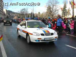 [P09] Începe defilarea tehnicii, deschisă de o maşină a Poliţiei Militare » foto by urjanclaudiu
 - 
<span class="allrVoted glyphicon glyphicon-heart hidden" id="av815503"></span>
<a class="m-l-10 hidden" id="sv815503" onclick="voting_Foto_DelVot(,815503,23162)" role="button">șterge vot <span class="glyphicon glyphicon-remove"></span></a>
<a id="v9815503" class=" c-red"  onclick="voting_Foto_SetVot(815503)" role="button"><span class="glyphicon glyphicon-heart-empty"></span> <b>LIKE</b> = Votează poza</a> <img class="hidden"  id="f815503W9" src="/imagini/loader.gif" border="0" /><span class="AjErrMes hidden" id="e815503ErM"></span>