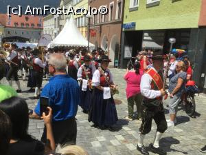 [P27] Kaiserfest - Si o alta zona » foto by mishu
 - 
<span class="allrVoted glyphicon glyphicon-heart hidden" id="av981204"></span>
<a class="m-l-10 hidden" id="sv981204" onclick="voting_Foto_DelVot(,981204,23293)" role="button">șterge vot <span class="glyphicon glyphicon-remove"></span></a>
<a id="v9981204" class=" c-red"  onclick="voting_Foto_SetVot(981204)" role="button"><span class="glyphicon glyphicon-heart-empty"></span> <b>LIKE</b> = Votează poza</a> <img class="hidden"  id="f981204W9" src="/imagini/loader.gif" border="0" /><span class="AjErrMes hidden" id="e981204ErM"></span>