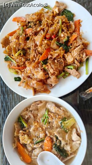 [P02] Noodle cu carne de porc și legume și supă cu legume și carne de vită » foto by elenaadina
 - 
<span class="allrVoted glyphicon glyphicon-heart hidden" id="av1526308"></span>
<a class="m-l-10 hidden" id="sv1526308" onclick="voting_Foto_DelVot(,1526308,23312)" role="button">șterge vot <span class="glyphicon glyphicon-remove"></span></a>
<a id="v91526308" class=" c-red"  onclick="voting_Foto_SetVot(1526308)" role="button"><span class="glyphicon glyphicon-heart-empty"></span> <b>LIKE</b> = Votează poza</a> <img class="hidden"  id="f1526308W9" src="/imagini/loader.gif" border="0" /><span class="AjErrMes hidden" id="e1526308ErM"></span>