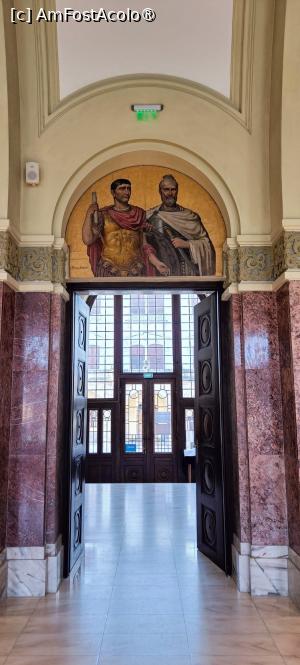 [P19] Intrare în sală. » foto by tata123 🔱
 - 
<span class="allrVoted glyphicon glyphicon-heart hidden" id="av1491119"></span>
<a class="m-l-10 hidden" id="sv1491119" onclick="voting_Foto_DelVot(,1491119,23520)" role="button">șterge vot <span class="glyphicon glyphicon-remove"></span></a>
<a id="v91491119" class=" c-red"  onclick="voting_Foto_SetVot(1491119)" role="button"><span class="glyphicon glyphicon-heart-empty"></span> <b>LIKE</b> = Votează poza</a> <img class="hidden"  id="f1491119W9" src="/imagini/loader.gif" border="0" /><span class="AjErrMes hidden" id="e1491119ErM"></span>