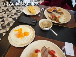 [P40] L’Heritage Premium Hanoi Central; mic dejun » foto by crismis
 - 
<span class="allrVoted glyphicon glyphicon-heart hidden" id="av1545385"></span>
<a class="m-l-10 hidden" id="sv1545385" onclick="voting_Foto_DelVot(,1545385,23649)" role="button">șterge vot <span class="glyphicon glyphicon-remove"></span></a>
<a id="v91545385" class=" c-red"  onclick="voting_Foto_SetVot(1545385)" role="button"><span class="glyphicon glyphicon-heart-empty"></span> <b>LIKE</b> = Votează poza</a> <img class="hidden"  id="f1545385W9" src="/imagini/loader.gif" border="0" /><span class="AjErrMes hidden" id="e1545385ErM"></span>