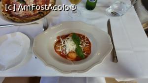 [P14] Ristorante Pizzeria Tasso, Sorrento - gnocchi » foto by Dragoș_MD
 - 
<span class="allrVoted glyphicon glyphicon-heart hidden" id="av1529721"></span>
<a class="m-l-10 hidden" id="sv1529721" onclick="voting_Foto_DelVot(,1529721,23744)" role="button">șterge vot <span class="glyphicon glyphicon-remove"></span></a>
<a id="v91529721" class=" c-red"  onclick="voting_Foto_SetVot(1529721)" role="button"><span class="glyphicon glyphicon-heart-empty"></span> <b>LIKE</b> = Votează poza</a> <img class="hidden"  id="f1529721W9" src="/imagini/loader.gif" border="0" /><span class="AjErrMes hidden" id="e1529721ErM"></span>