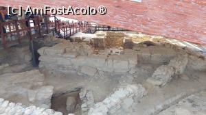 [P07] Situl arheologic Kourion - Casa lui Eustolios, zona băilor » foto by Carmen Ion
 - 
<span class="allrVoted glyphicon glyphicon-heart hidden" id="av1477134"></span>
<a class="m-l-10 hidden" id="sv1477134" onclick="voting_Foto_DelVot(,1477134,23804)" role="button">șterge vot <span class="glyphicon glyphicon-remove"></span></a>
<a id="v91477134" class=" c-red"  onclick="voting_Foto_SetVot(1477134)" role="button"><span class="glyphicon glyphicon-heart-empty"></span> <b>LIKE</b> = Votează poza</a> <img class="hidden"  id="f1477134W9" src="/imagini/loader.gif" border="0" /><span class="AjErrMes hidden" id="e1477134ErM"></span>