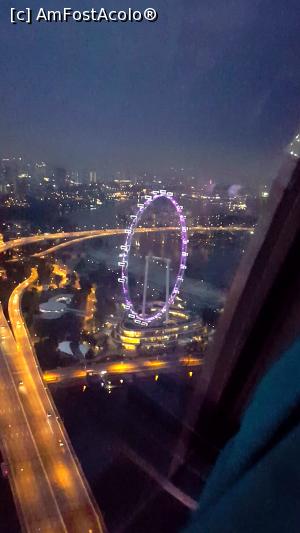 [P16] Vedere spre Singapore Flyer noaptea » foto by r-Uca
 - 
<span class="allrVoted glyphicon glyphicon-heart hidden" id="av974664"></span>
<a class="m-l-10 hidden" id="sv974664" onclick="voting_Foto_DelVot(,974664,23831)" role="button">șterge vot <span class="glyphicon glyphicon-remove"></span></a>
<a id="v9974664" class=" c-red"  onclick="voting_Foto_SetVot(974664)" role="button"><span class="glyphicon glyphicon-heart-empty"></span> <b>LIKE</b> = Votează poza</a> <img class="hidden"  id="f974664W9" src="/imagini/loader.gif" border="0" /><span class="AjErrMes hidden" id="e974664ErM"></span>