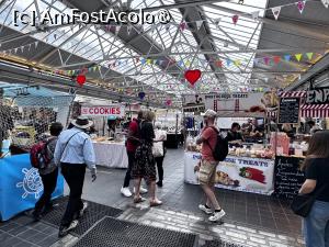 [P02] Greenwich Market » foto by Mika
 - 
<span class="allrVoted glyphicon glyphicon-heart hidden" id="av1492087"></span>
<a class="m-l-10 hidden" id="sv1492087" onclick="voting_Foto_DelVot(,1492087,23850)" role="button">șterge vot <span class="glyphicon glyphicon-remove"></span></a>
<a id="v91492087" class=" c-red"  onclick="voting_Foto_SetVot(1492087)" role="button"><span class="glyphicon glyphicon-heart-empty"></span> <b>LIKE</b> = Votează poza</a> <img class="hidden"  id="f1492087W9" src="/imagini/loader.gif" border="0" /><span class="AjErrMes hidden" id="e1492087ErM"></span>