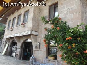 P06 [JUN-2018] Assos Behram Hotel, intrarea în restaurant