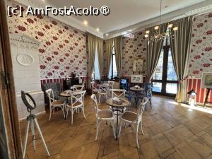 [P17] Muzeul orașului Sinaia,cafenea » foto by AZE
 - 
<span class="allrVoted glyphicon glyphicon-heart hidden" id="av1537136"></span>
<a class="m-l-10 hidden" id="sv1537136" onclick="voting_Foto_DelVot(,1537136,23928)" role="button">șterge vot <span class="glyphicon glyphicon-remove"></span></a>
<a id="v91537136" class=" c-red"  onclick="voting_Foto_SetVot(1537136)" role="button"><span class="glyphicon glyphicon-heart-empty"></span> <b>LIKE</b> = Votează poza</a> <img class="hidden"  id="f1537136W9" src="/imagini/loader.gif" border="0" /><span class="AjErrMes hidden" id="e1537136ErM"></span>
