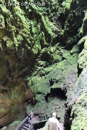 P08 [JUN-2018] Insula Terceira, Gruta Algar do Carvao, Alei și scări de coborâre în peșteră și la iaz