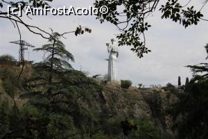 [P58] Georgia, Tbilisi, Statuia Mama Georgia văzută din Grădina Botanică » foto by mprofeanu
 - 
<span class="allrVoted glyphicon glyphicon-heart hidden" id="av1149658"></span>
<a class="m-l-10 hidden" id="sv1149658" onclick="voting_Foto_DelVot(,1149658,24087)" role="button">șterge vot <span class="glyphicon glyphicon-remove"></span></a>
<a id="v91149658" class=" c-red"  onclick="voting_Foto_SetVot(1149658)" role="button"><span class="glyphicon glyphicon-heart-empty"></span> <b>LIKE</b> = Votează poza</a> <img class="hidden"  id="f1149658W9" src="/imagini/loader.gif" border="0" /><span class="AjErrMes hidden" id="e1149658ErM"></span>