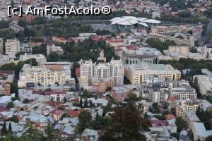 [P46] Tbilisi văzut de pe Platforma de lângă Restaurantul Funicular de pe Muntele Mtatsminda, poză mărită la maxim, se vede Clădirea cu Pălării a Serviciilor Publice, clădirile din mijloc sunt de pe Bd. Shota Rustaveli, prima din dreapta este Parlamentul...  » foto by mprofeanu
 - 
<span class="allrVoted glyphicon glyphicon-heart hidden" id="av1152565"></span>
<a class="m-l-10 hidden" id="sv1152565" onclick="voting_Foto_DelVot(,1152565,24087)" role="button">șterge vot <span class="glyphicon glyphicon-remove"></span></a>
<a id="v91152565" class=" c-red"  onclick="voting_Foto_SetVot(1152565)" role="button"><span class="glyphicon glyphicon-heart-empty"></span> <b>LIKE</b> = Votează poza</a> <img class="hidden"  id="f1152565W9" src="/imagini/loader.gif" border="0" /><span class="AjErrMes hidden" id="e1152565ErM"></span>