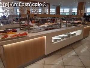 [P67] Bufetul din restaurantul principal » foto by roxxie
 - 
<span class="allrVoted glyphicon glyphicon-heart hidden" id="av1499217"></span>
<a class="m-l-10 hidden" id="sv1499217" onclick="voting_Foto_DelVot(,1499217,24125)" role="button">șterge vot <span class="glyphicon glyphicon-remove"></span></a>
<a id="v91499217" class=" c-red"  onclick="voting_Foto_SetVot(1499217)" role="button"><span class="glyphicon glyphicon-heart-empty"></span> <b>LIKE</b> = Votează poza</a> <img class="hidden"  id="f1499217W9" src="/imagini/loader.gif" border="0" /><span class="AjErrMes hidden" id="e1499217ErM"></span>