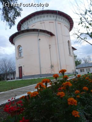 [P13] Biserica rotunda din Lețcani.  » foto by tata123 🔱
 - 
<span class="allrVoted glyphicon glyphicon-heart hidden" id="av933263"></span>
<a class="m-l-10 hidden" id="sv933263" onclick="voting_Foto_DelVot(,933263,24312)" role="button">șterge vot <span class="glyphicon glyphicon-remove"></span></a>
<a id="v9933263" class=" c-red"  onclick="voting_Foto_SetVot(933263)" role="button"><span class="glyphicon glyphicon-heart-empty"></span> <b>LIKE</b> = Votează poza</a> <img class="hidden"  id="f933263W9" src="/imagini/loader.gif" border="0" /><span class="AjErrMes hidden" id="e933263ErM"></span>