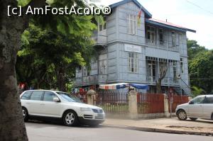 [P01] Edificiul cu aer colonial al Ministerului de Cultură din Mozambic.  » foto by glcitizen
 - 
<span class="allrVoted glyphicon glyphicon-heart hidden" id="av1022069"></span>
<a class="m-l-10 hidden" id="sv1022069" onclick="voting_Foto_DelVot(,1022069,24456)" role="button">șterge vot <span class="glyphicon glyphicon-remove"></span></a>
<a id="v91022069" class=" c-red"  onclick="voting_Foto_SetVot(1022069)" role="button"><span class="glyphicon glyphicon-heart-empty"></span> <b>LIKE</b> = Votează poza</a> <img class="hidden"  id="f1022069W9" src="/imagini/loader.gif" border="0" /><span class="AjErrMes hidden" id="e1022069ErM"></span>