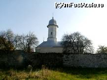 P05 [SEP-2008] Manastirea Hagigadar si zidul Manastirii - vedere din spatele Manastirii