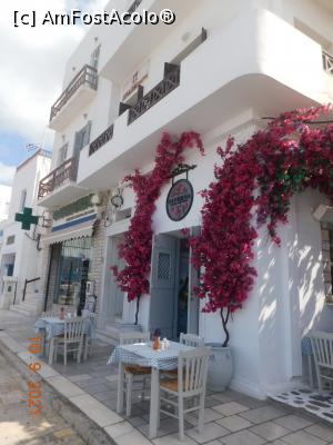 P02 [SEP-2021] Intrarea în taverna Greek Authentic Cuisine
