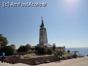 [P11] Statuia libertății, Mytilene.  » foto by maryka
 - 
<span class="allrVoted glyphicon glyphicon-heart hidden" id="av1000124"></span>
<a class="m-l-10 hidden" id="sv1000124" onclick="voting_Foto_DelVot(,1000124,24680)" role="button">șterge vot <span class="glyphicon glyphicon-remove"></span></a>
<a id="v91000124" class=" c-red"  onclick="voting_Foto_SetVot(1000124)" role="button"><span class="glyphicon glyphicon-heart-empty"></span> <b>LIKE</b> = Votează poza</a> <img class="hidden"  id="f1000124W9" src="/imagini/loader.gif" border="0" /><span class="AjErrMes hidden" id="e1000124ErM"></span>