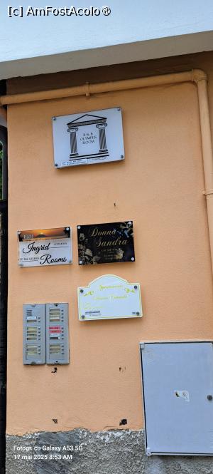 [P43] În clădire sunt mai multe B&B-uri » foto by irinad
 - 
<span class="allrVoted glyphicon glyphicon-heart hidden" id="av1522271"></span>
<a class="m-l-10 hidden" id="sv1522271" onclick="voting_Foto_DelVot(,1522271,24710)" role="button">șterge vot <span class="glyphicon glyphicon-remove"></span></a>
<a id="v91522271" class=" c-red"  onclick="voting_Foto_SetVot(1522271)" role="button"><span class="glyphicon glyphicon-heart-empty"></span> <b>LIKE</b> = Votează poza</a> <img class="hidden"  id="f1522271W9" src="/imagini/loader.gif" border="0" /><span class="AjErrMes hidden" id="e1522271ErM"></span>