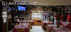 [P05] Bologna, Trattoria da Romano, Seniorul mai tânăr, cel ce ne-a servit, urmărea programul TV » foto by mprofeanu
 - 
<span class="allrVoted glyphicon glyphicon-heart hidden" id="av1346561"></span>
<a class="m-l-10 hidden" id="sv1346561" onclick="voting_Foto_DelVot(,1346561,24890)" role="button">șterge vot <span class="glyphicon glyphicon-remove"></span></a>
<a id="v91346561" class=" c-red"  onclick="voting_Foto_SetVot(1346561)" role="button"><span class="glyphicon glyphicon-heart-empty"></span> <b>LIKE</b> = Votează poza</a> <img class="hidden"  id="f1346561W9" src="/imagini/loader.gif" border="0" /><span class="AjErrMes hidden" id="e1346561ErM"></span>